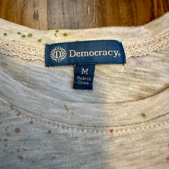 Democracy short sleeve tee paint splatter - Picture 5 of 9